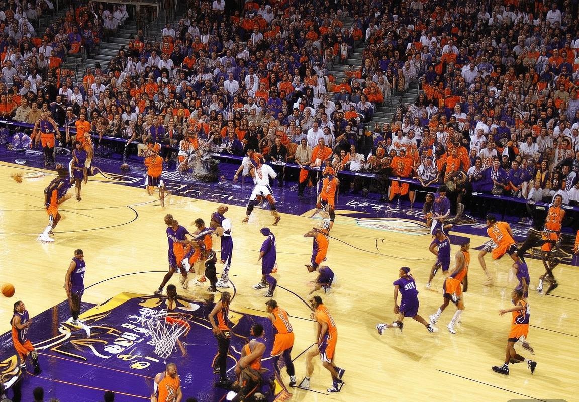 2005年NBA季后赛：太阳横扫灰熊经典对决回顾